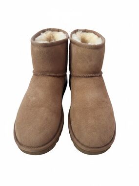 UGG Classic Ultra Mini Boot Chestnut Tan Sz 8 | New in Box
